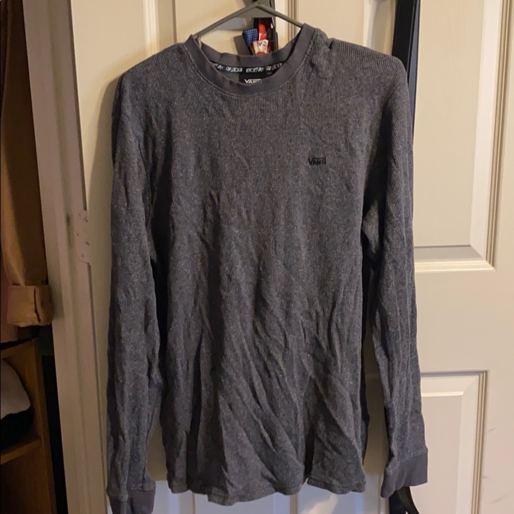 Long sleeve gray thermal shirt